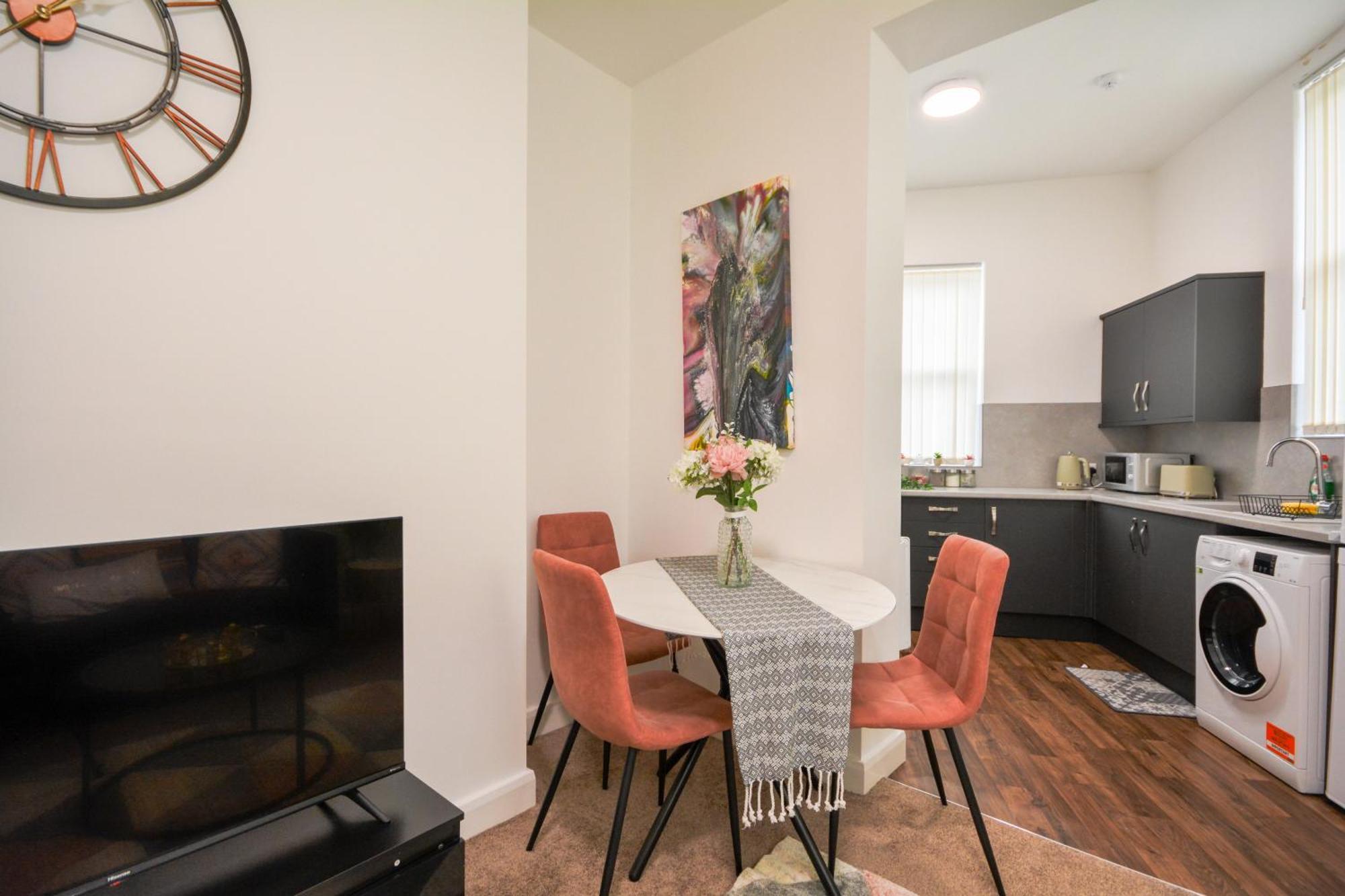 Stylish Suite With Free Parking Manchester Exteriör bild